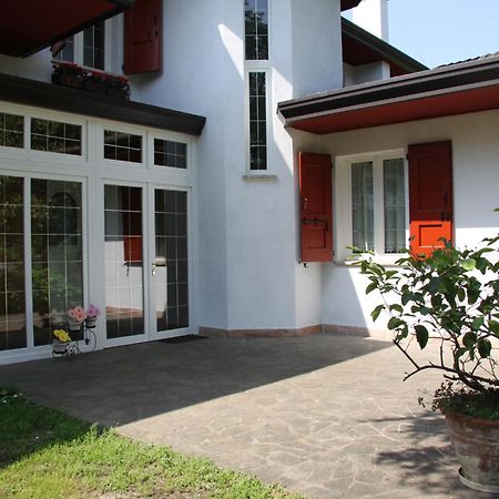B&B Vanessa House Мартеллаго Экстерьер фото